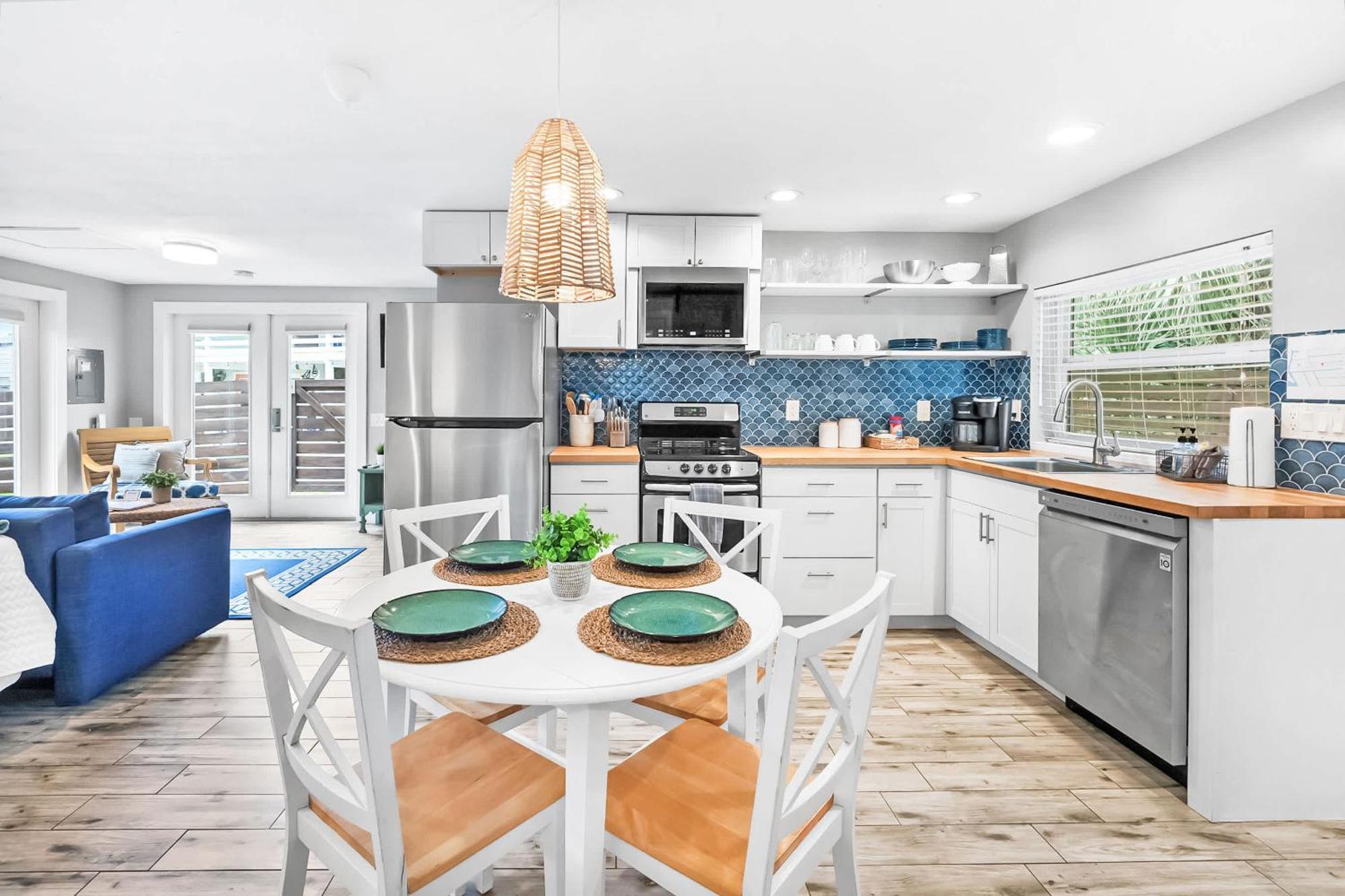 Coral Cottage, Stylish Studio Suite On Canal, Walkable To Beach, Private Parking St. Augustine Bagian luar foto