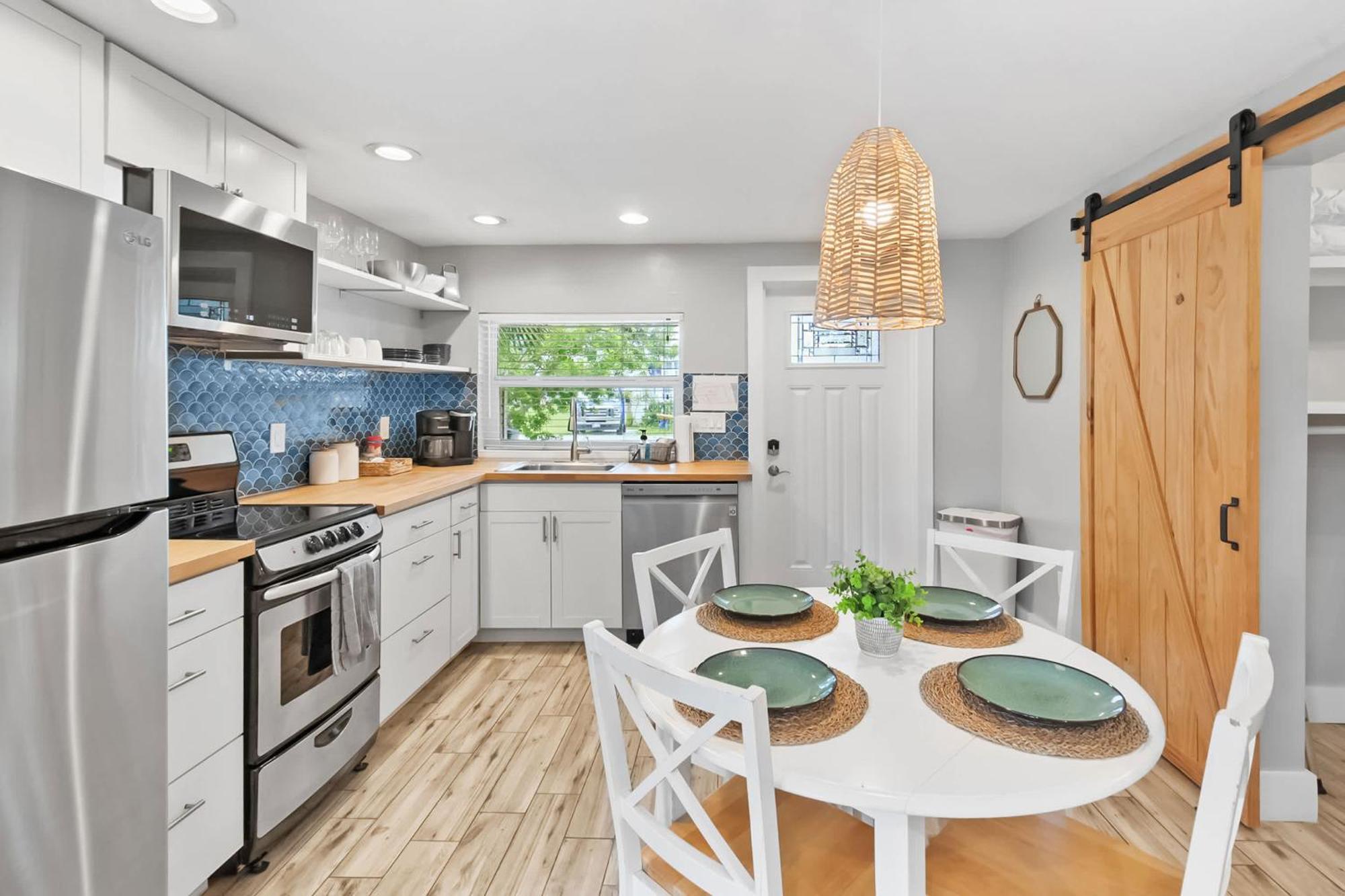 Coral Cottage, Stylish Studio Suite On Canal, Walkable To Beach, Private Parking St. Augustine Bagian luar foto